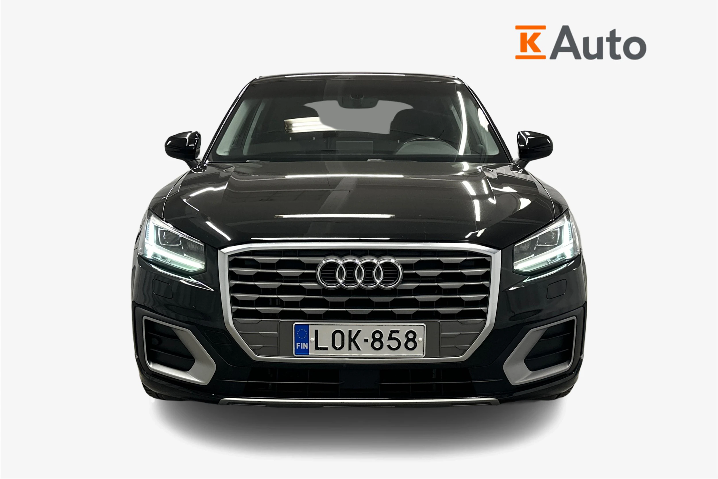 musta Audi Q2 2018 kuva 4.