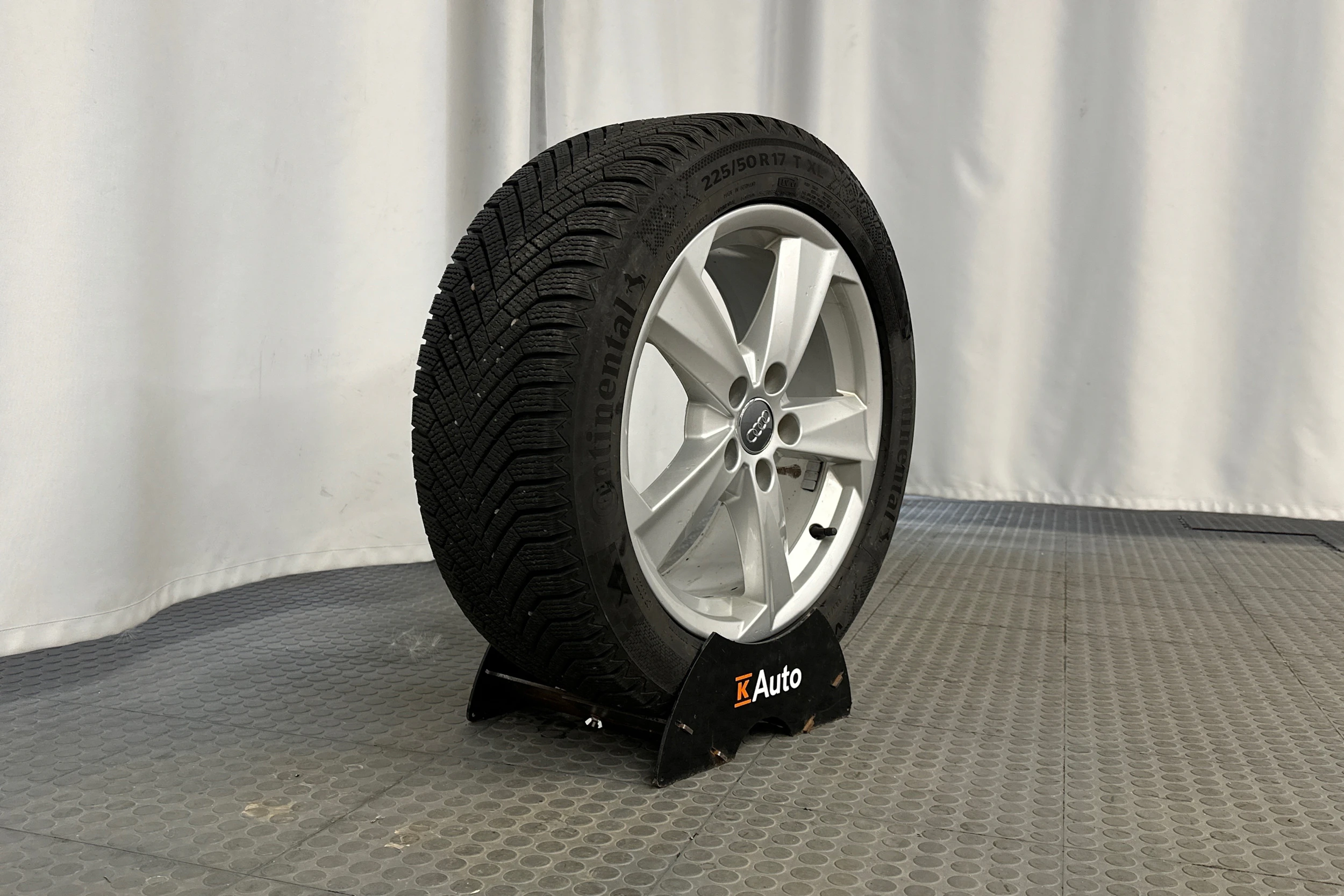 musta Audi Q2 2018 kuva 10.