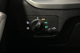 musta Audi Q2 2018 kuva 14.