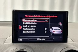 musta Audi Q2 2018 kuva 21.