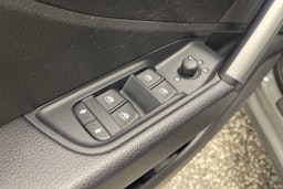 Harmaa Audi Q2 2018 kuva 15.