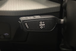 Harmaa Audi Q2 2018 kuva 17.