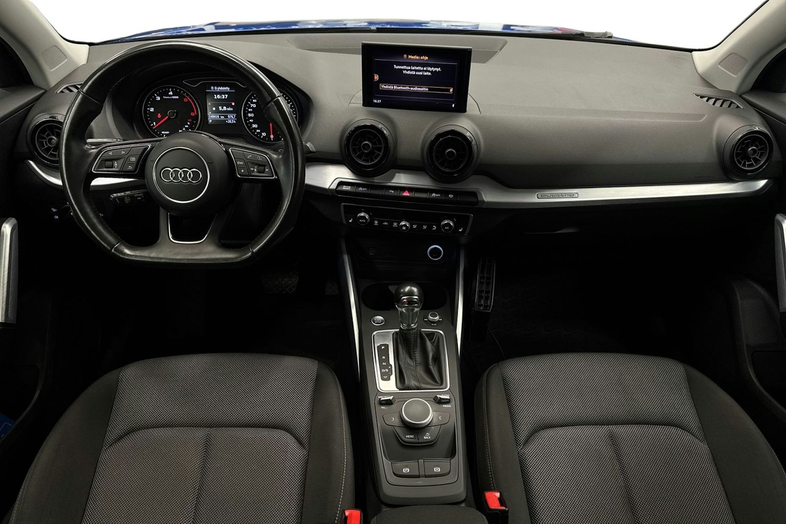 Sininen Audi Q2 2018 kuva 9.