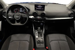 Sininen Audi Q2 2018 kuva 9.