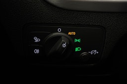 Sininen Audi Q2 2018 kuva 20.