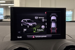 Sininen Audi Q2 2018 kuva 24.