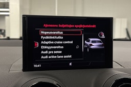 Sininen Audi Q2 2018 kuva 29.
