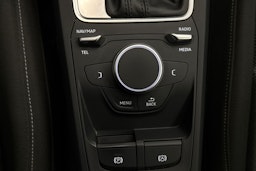 Sininen Audi Q2 2018 kuva 35.