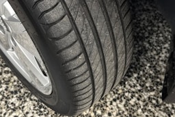 Sininen Audi Q2 2018 kuva 39.