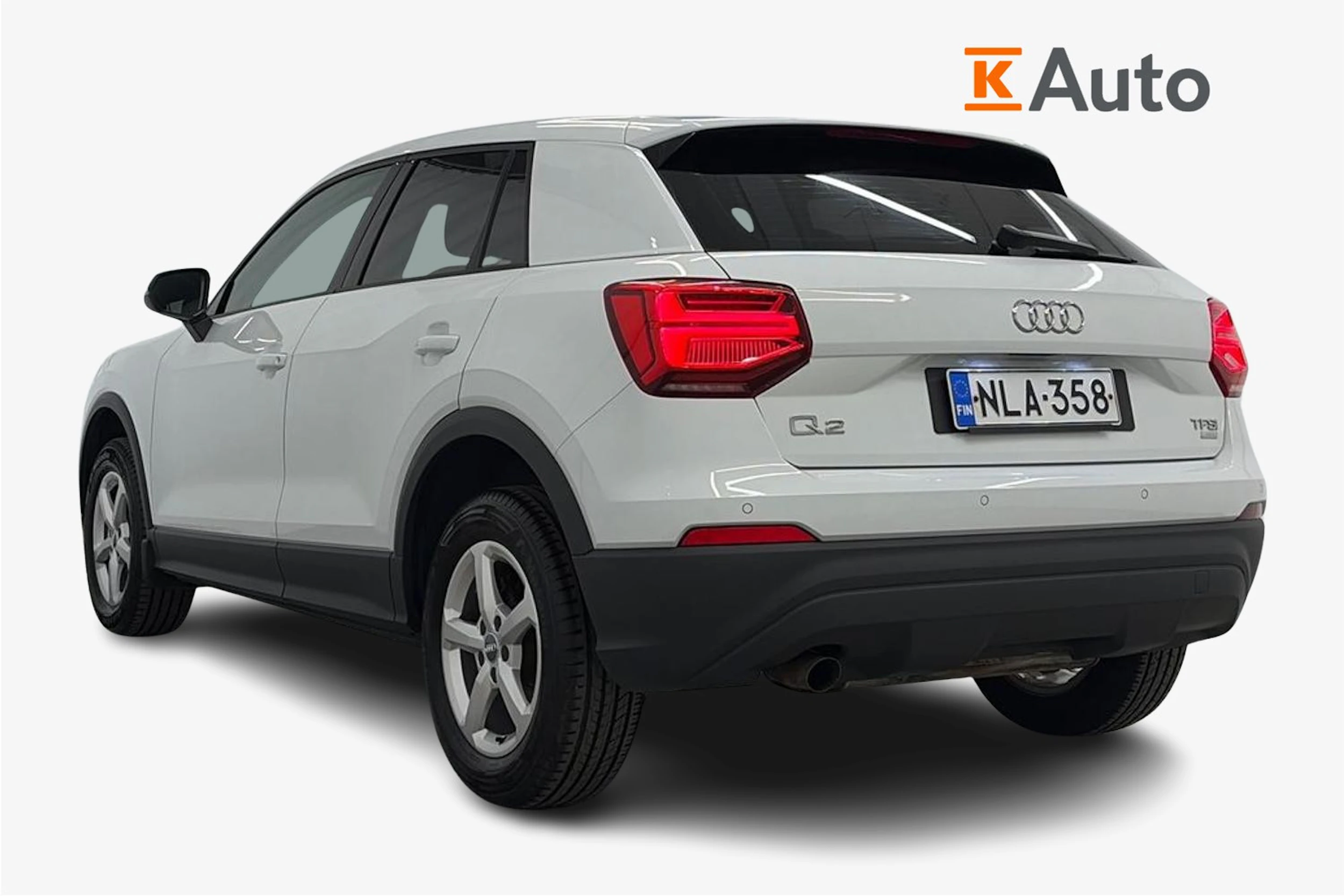 valkoinen Audi Q2 2018 kuva 2.