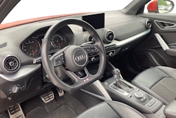oranssi Audi Q2 2018 kuva 3.