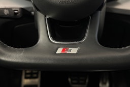 oranssi Audi Q2 2018 kuva 21.