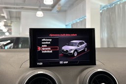 oranssi Audi Q2 2018 kuva 31.