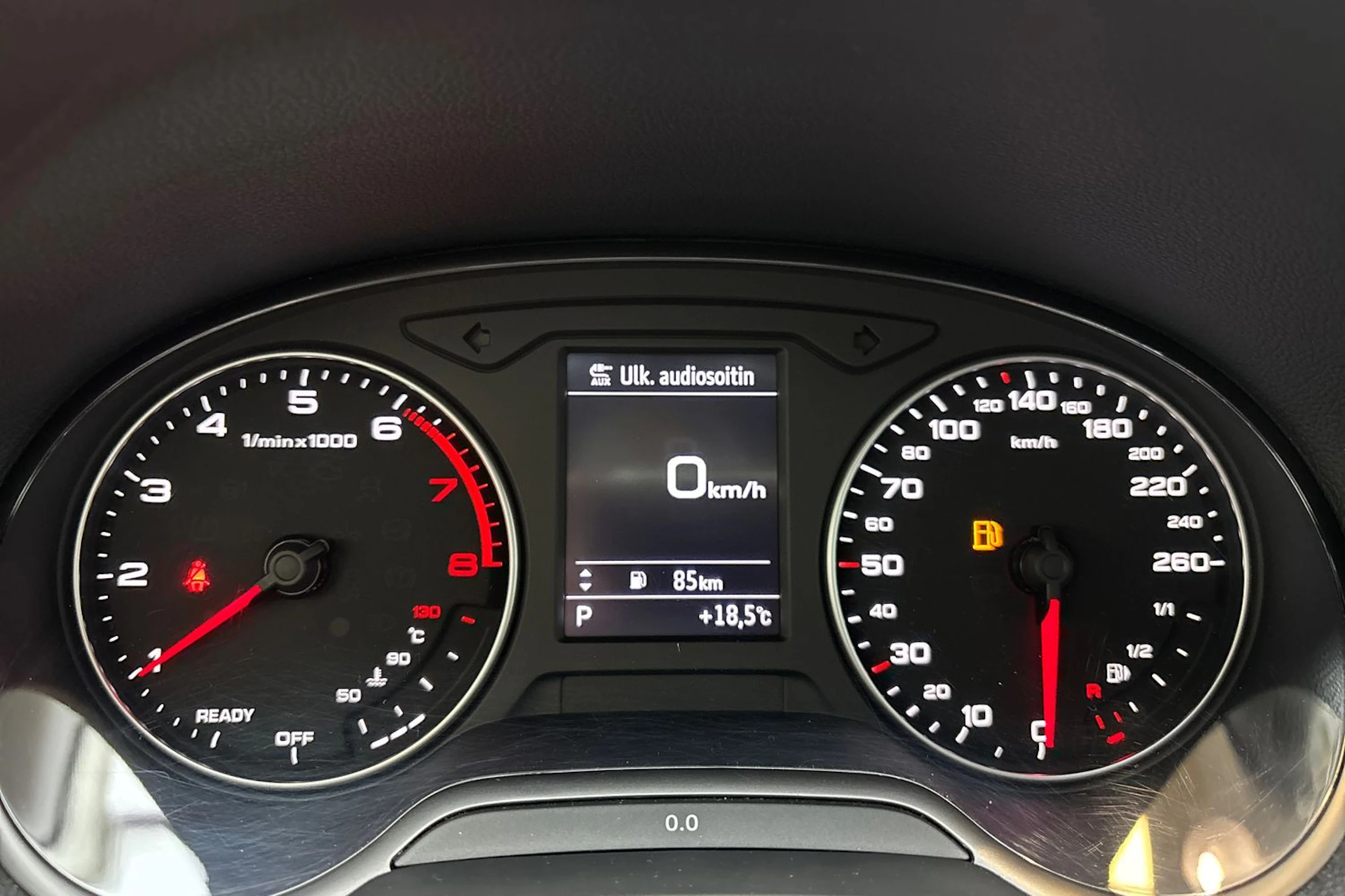 valkoinen Audi Q2 2018 kuva 17.