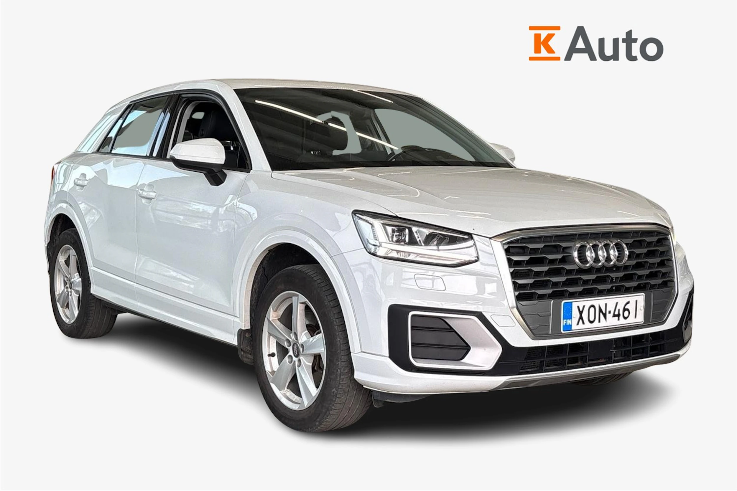 Valkoinen Audi Q2 2018 kuva 1.