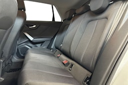 valkoinen Audi Q2 2018 kuva 7.