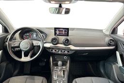 valkoinen Audi Q2 2018 kuva 10.