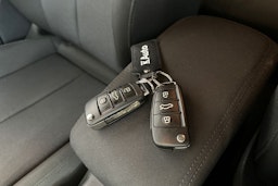valkoinen Audi Q2 2018 kuva 25.