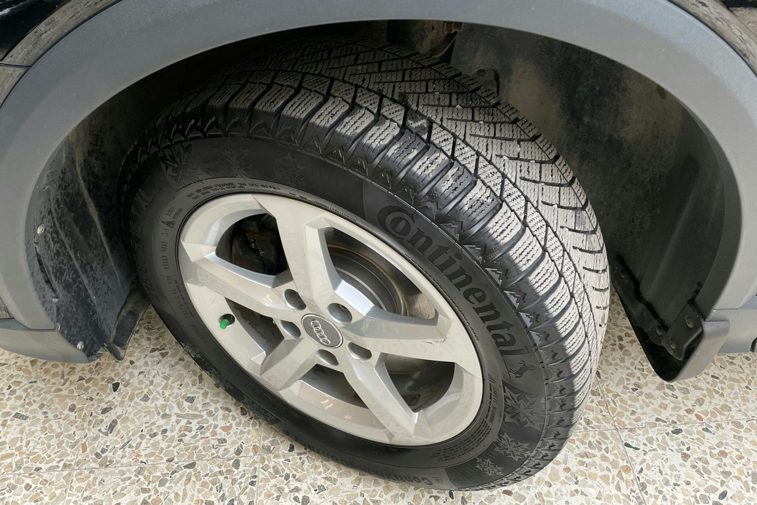 musta Audi Q2 2018 kuva 10.
