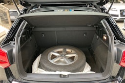 musta Audi Q2 2018 kuva 23.