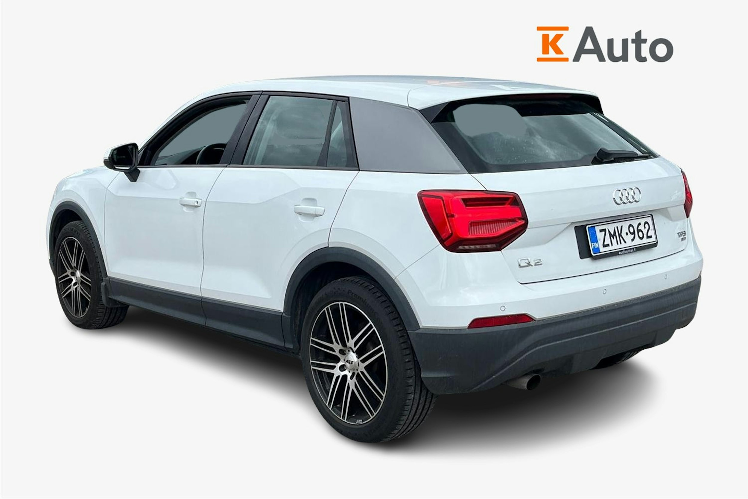 valkoinen Audi Q2 2018 kuva 2.