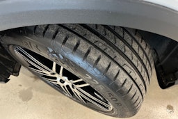 valkoinen Audi Q2 2018 kuva 13.