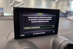 valkoinen Audi Q2 2018 kuva 23.