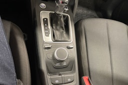 valkoinen Audi Q2 2018 kuva 19.