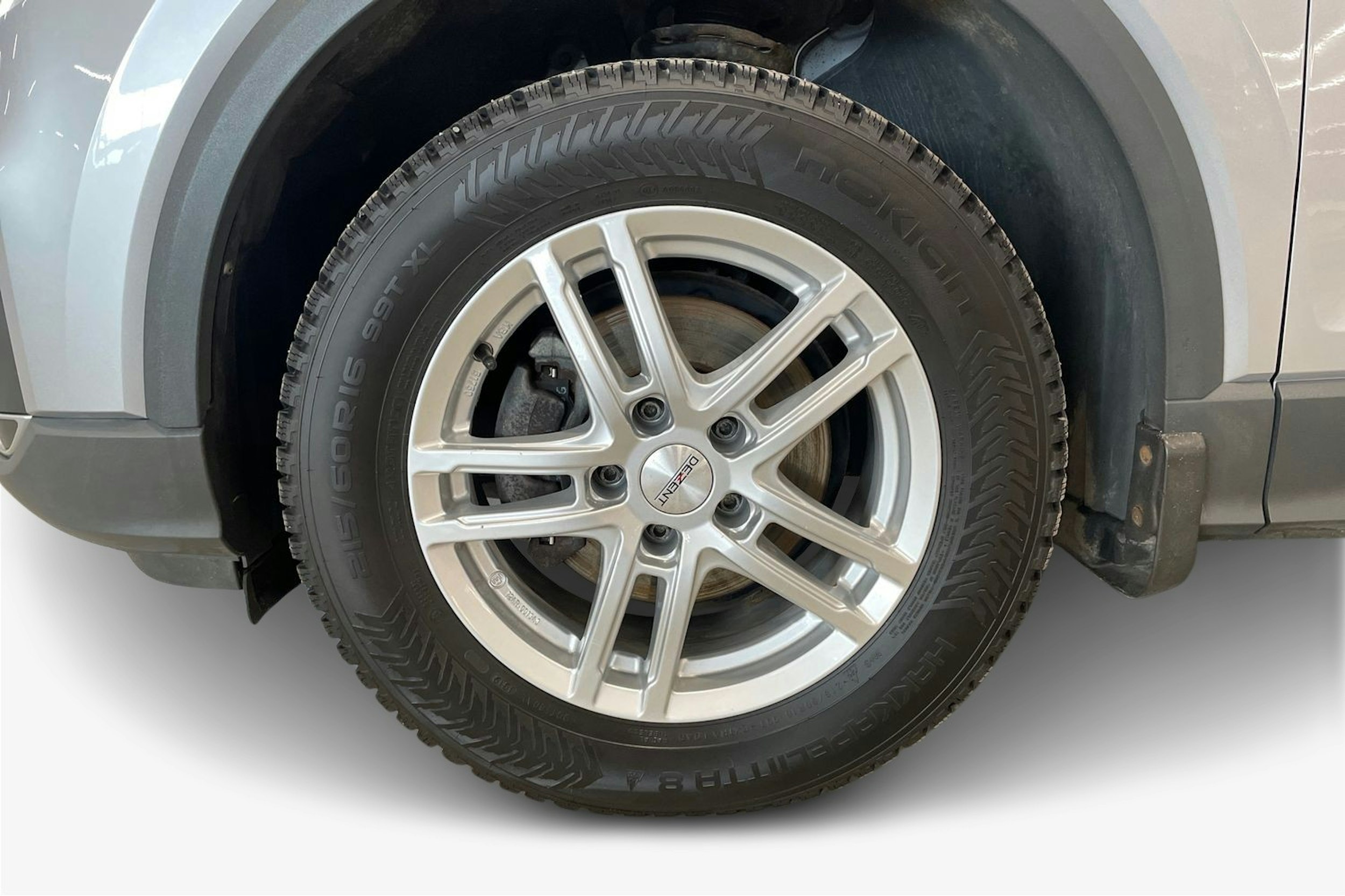 hopea Audi Q2 2019 kuva 11.