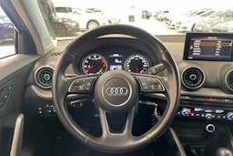 hopea Audi Q2 2019 kuva 15.