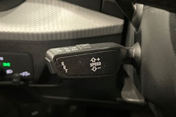 hopea Audi Q2 2019 kuva 18.