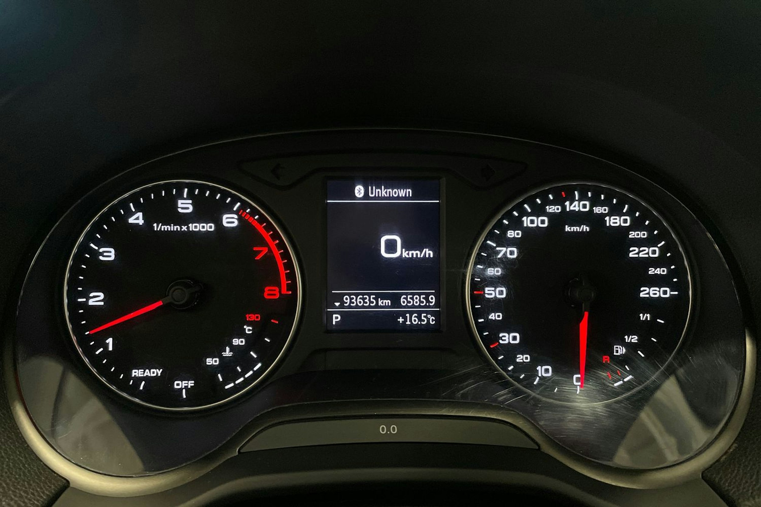 hopea Audi Q2 2019 kuva 21.