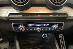 hopea Audi Q2 2019 kuva 22.