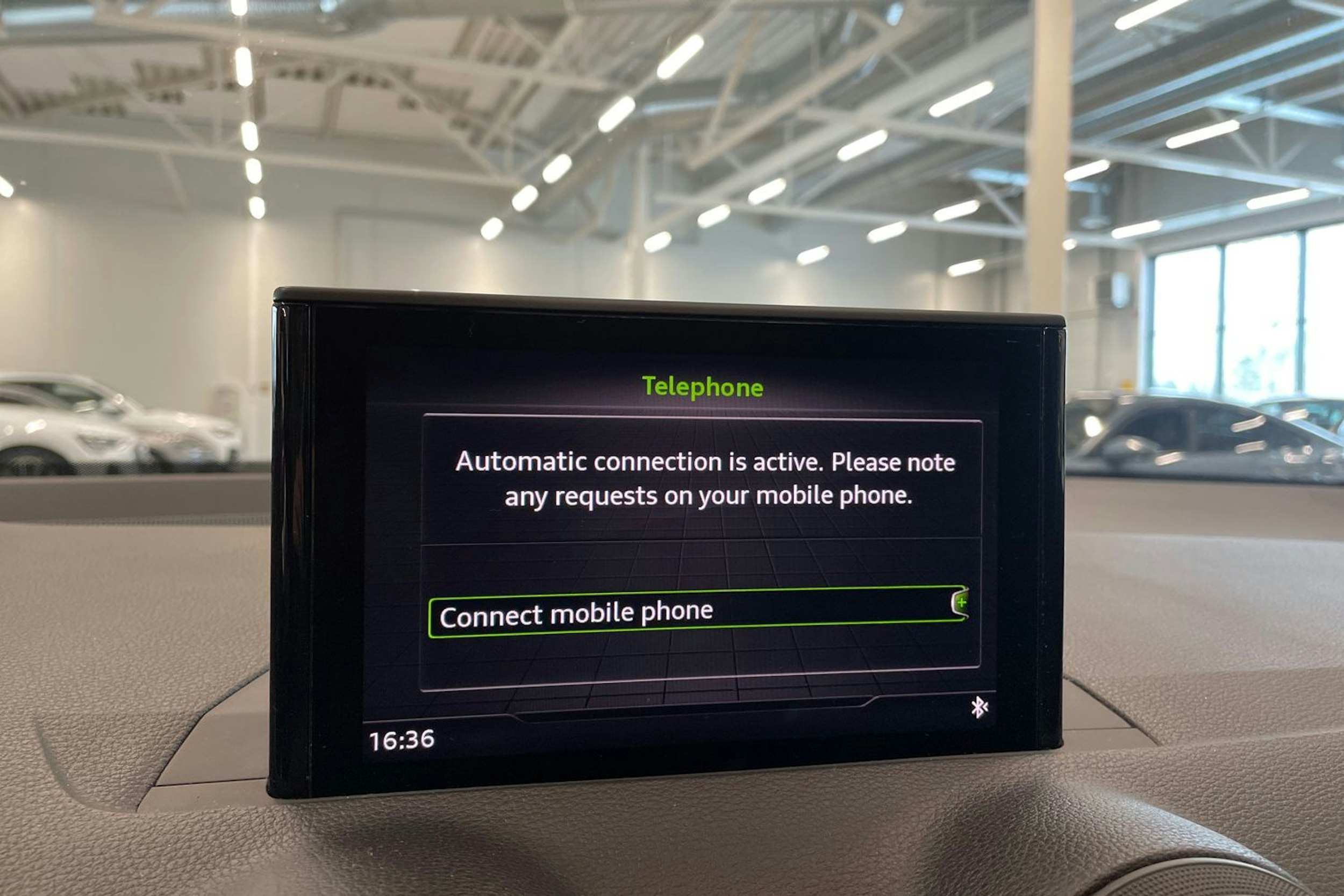 hopea Audi Q2 2019 kuva 24.