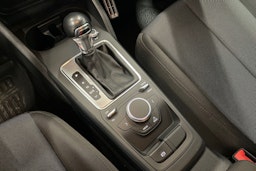 hopea Audi Q2 2019 kuva 26.