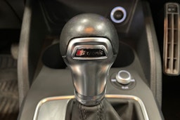 hopea Audi Q2 2019 kuva 27.