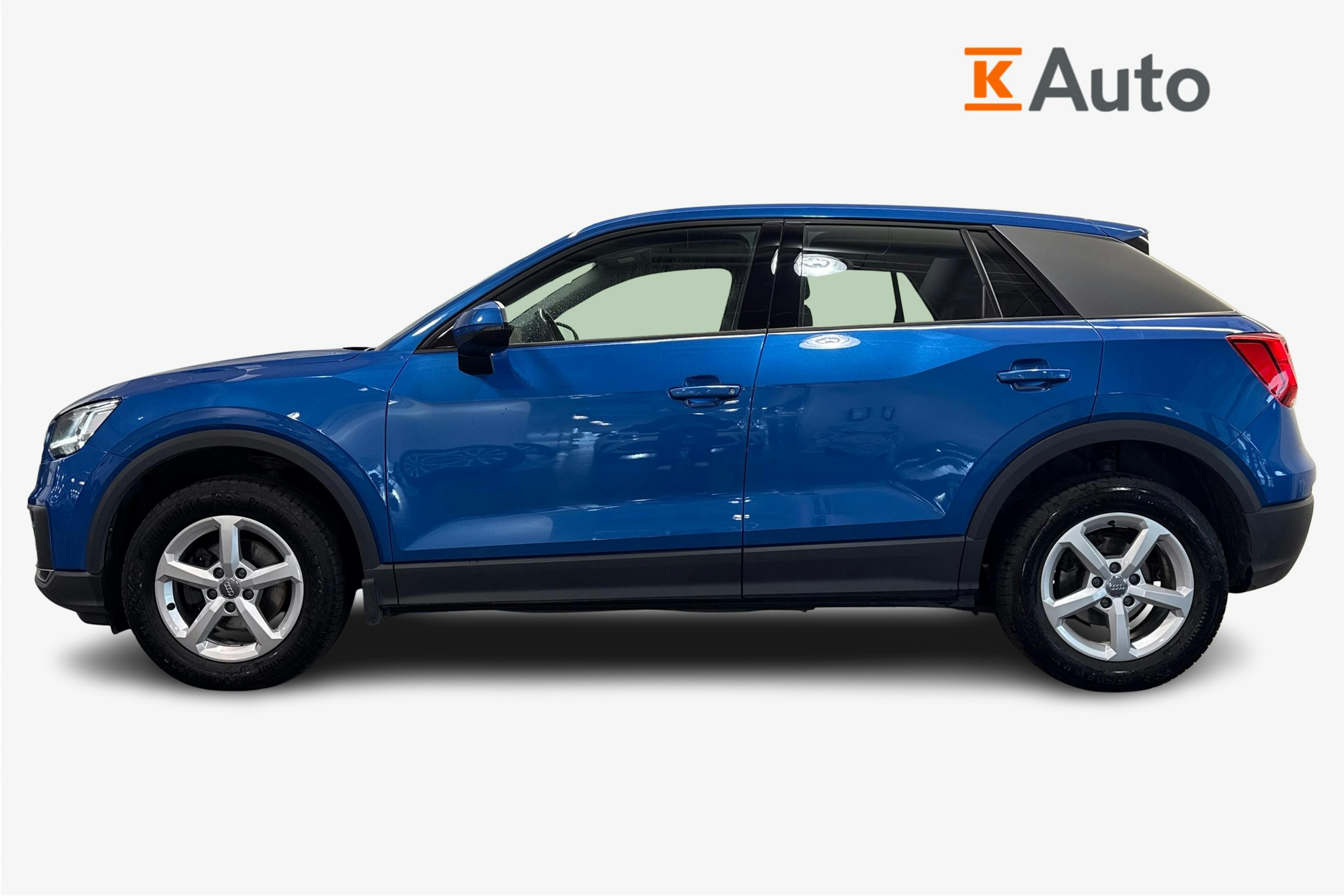 sininen Audi Q2 2019 kuva 5.