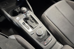 sininen Audi Q2 2019 kuva 16.