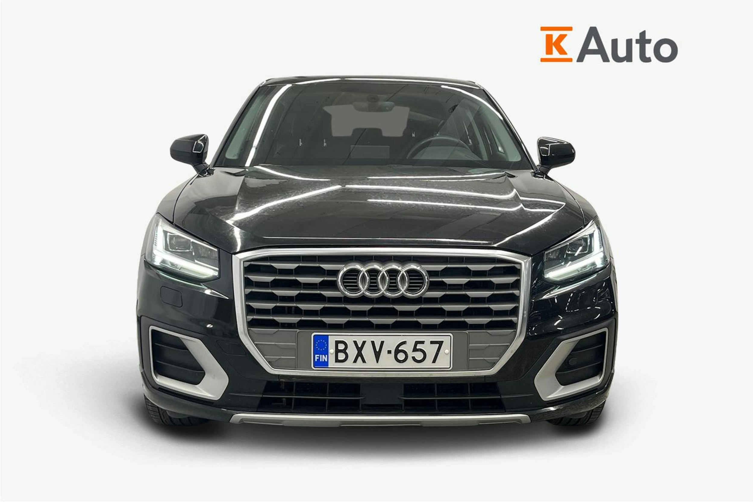 musta Audi Q2 2019 kuva 5.