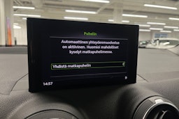 musta Audi Q2 2019 kuva 22.