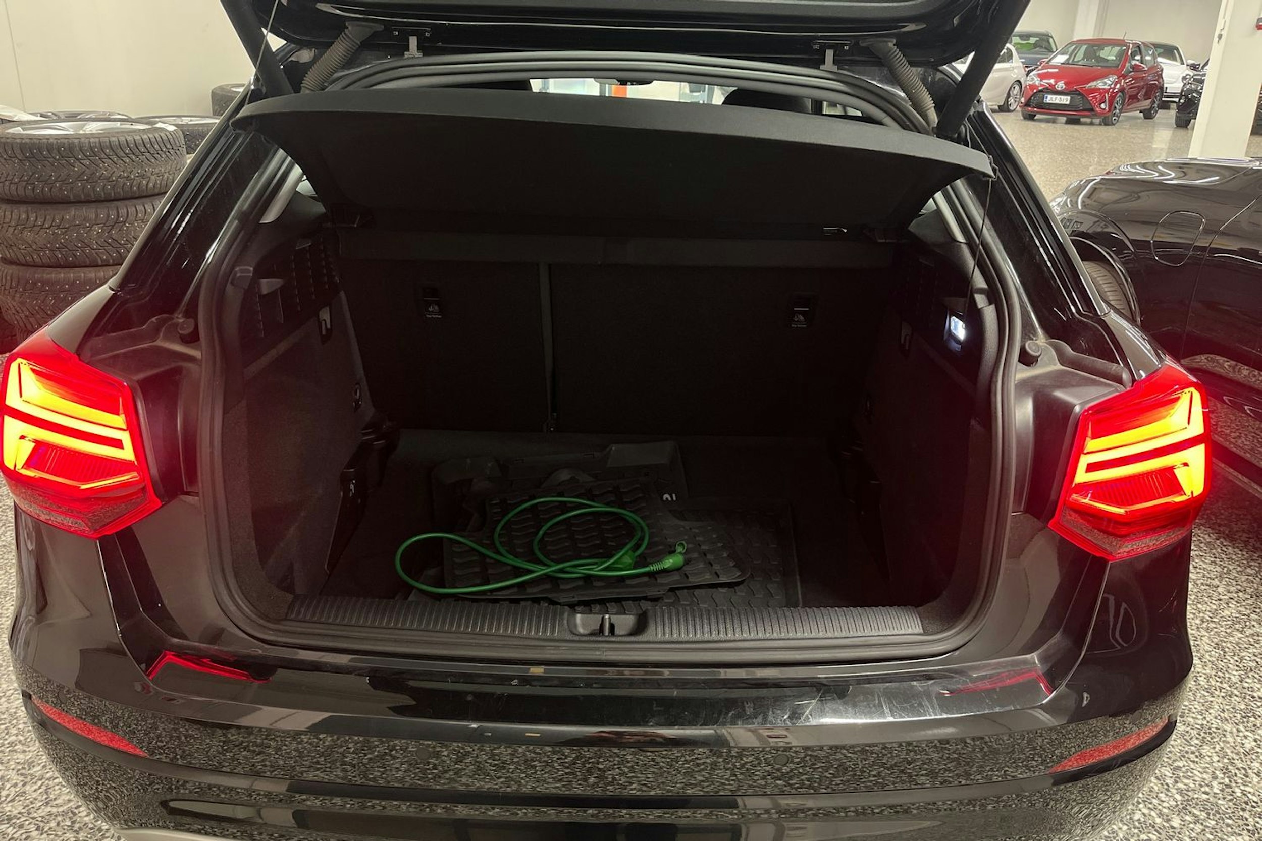 musta Audi Q2 2019 kuva 26.