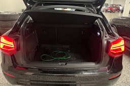 musta Audi Q2 2019 kuva 26.