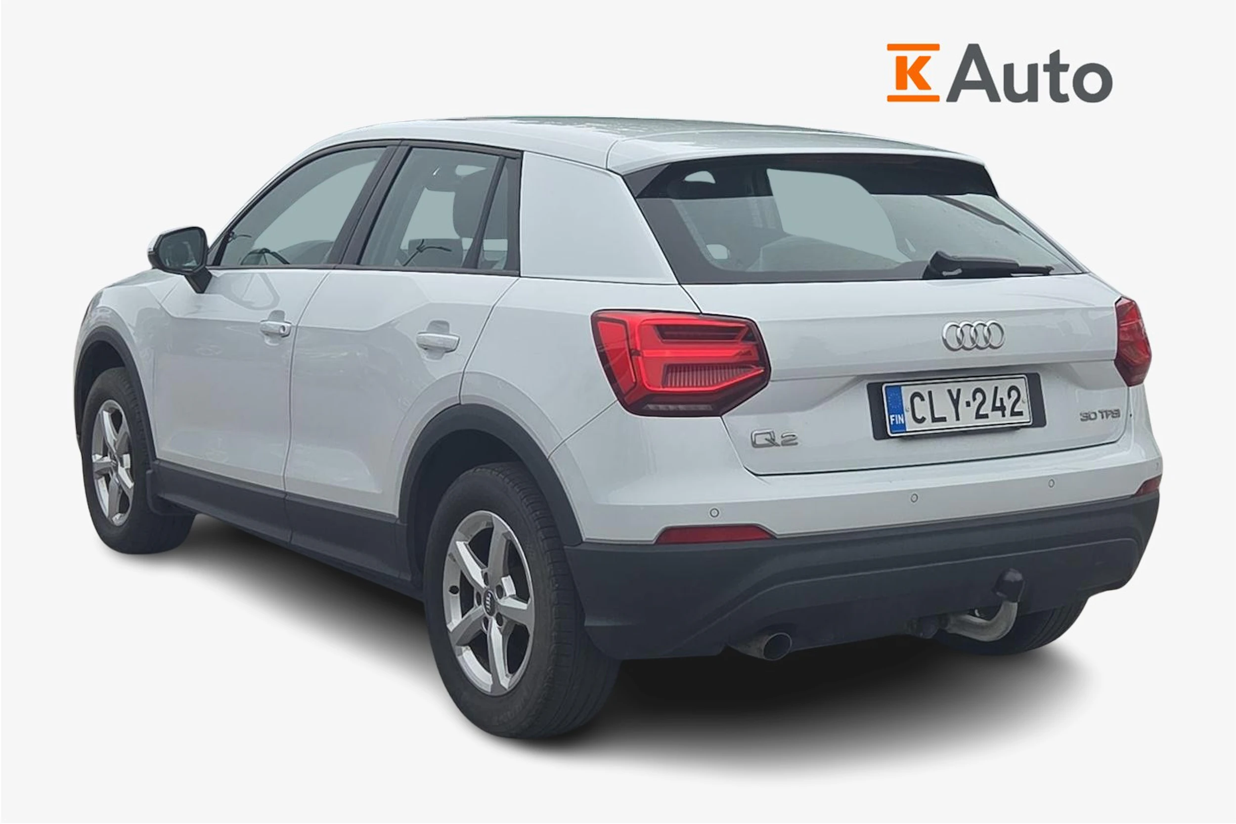 valkoinen Audi Q2 2019 kuva 2.