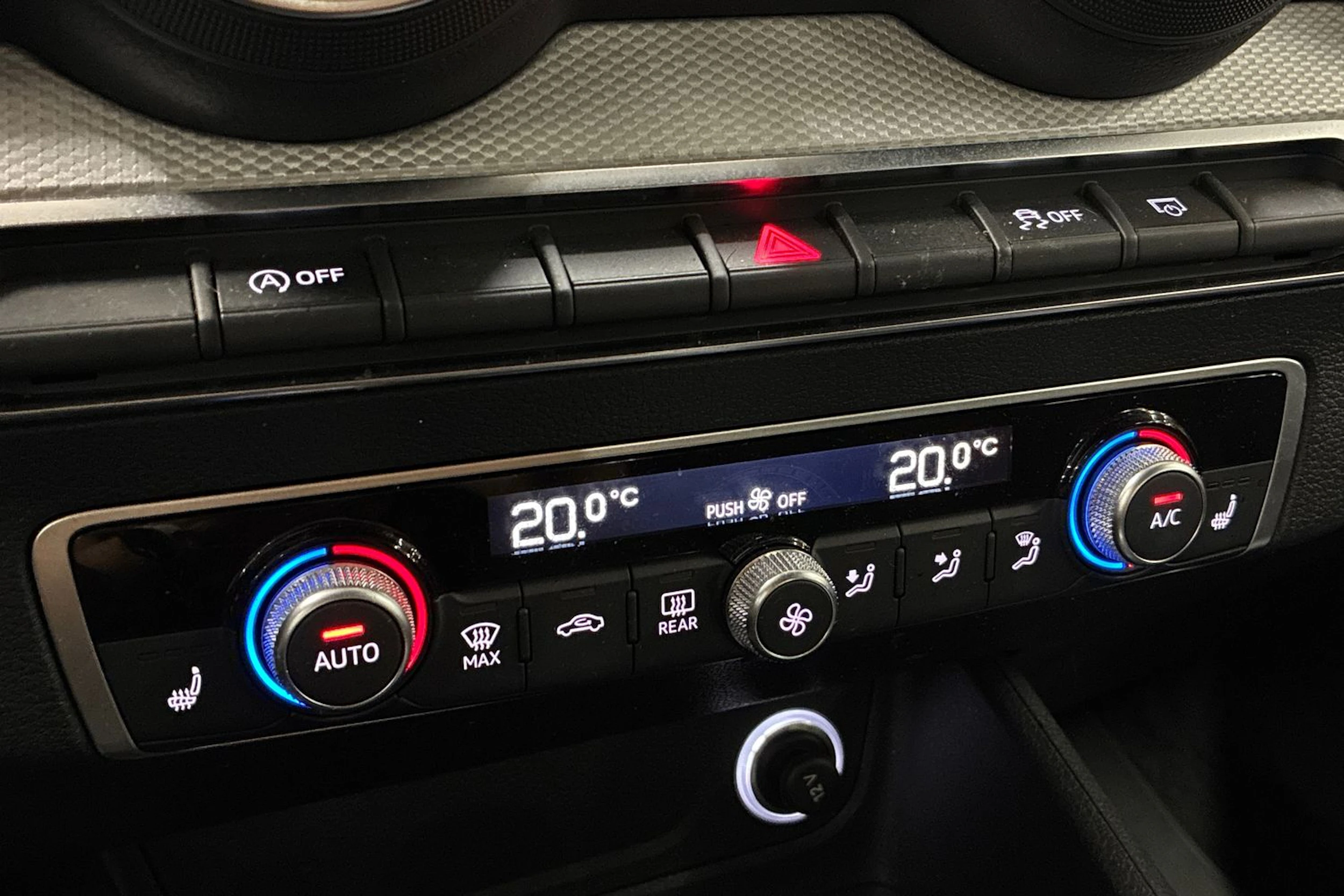 valkoinen Audi Q2 2019 kuva 20.