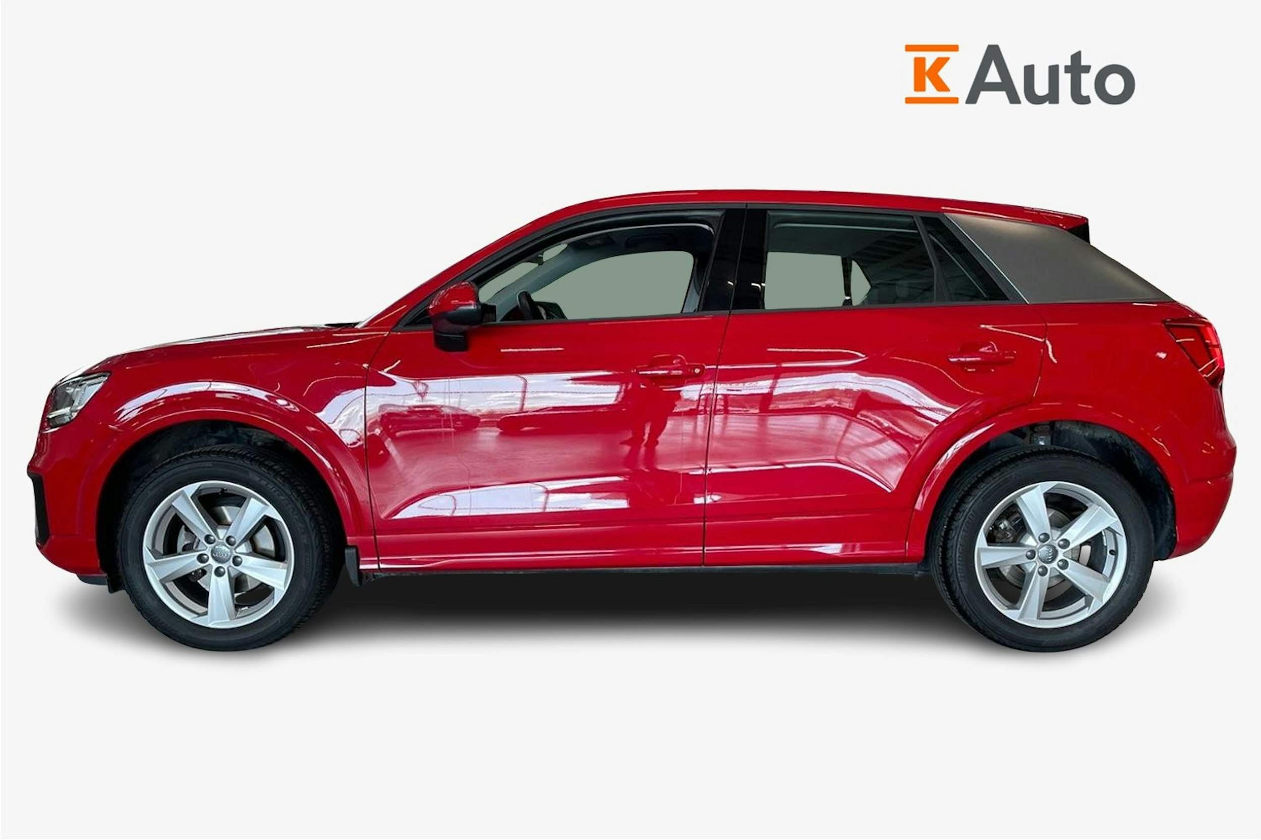 punainen Audi Q2 2019 kuva 6.