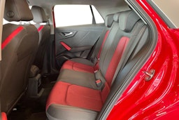 punainen Audi Q2 2019 kuva 10.