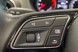punainen Audi Q2 2019 kuva 17.