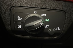 punainen Audi Q2 2019 kuva 20.