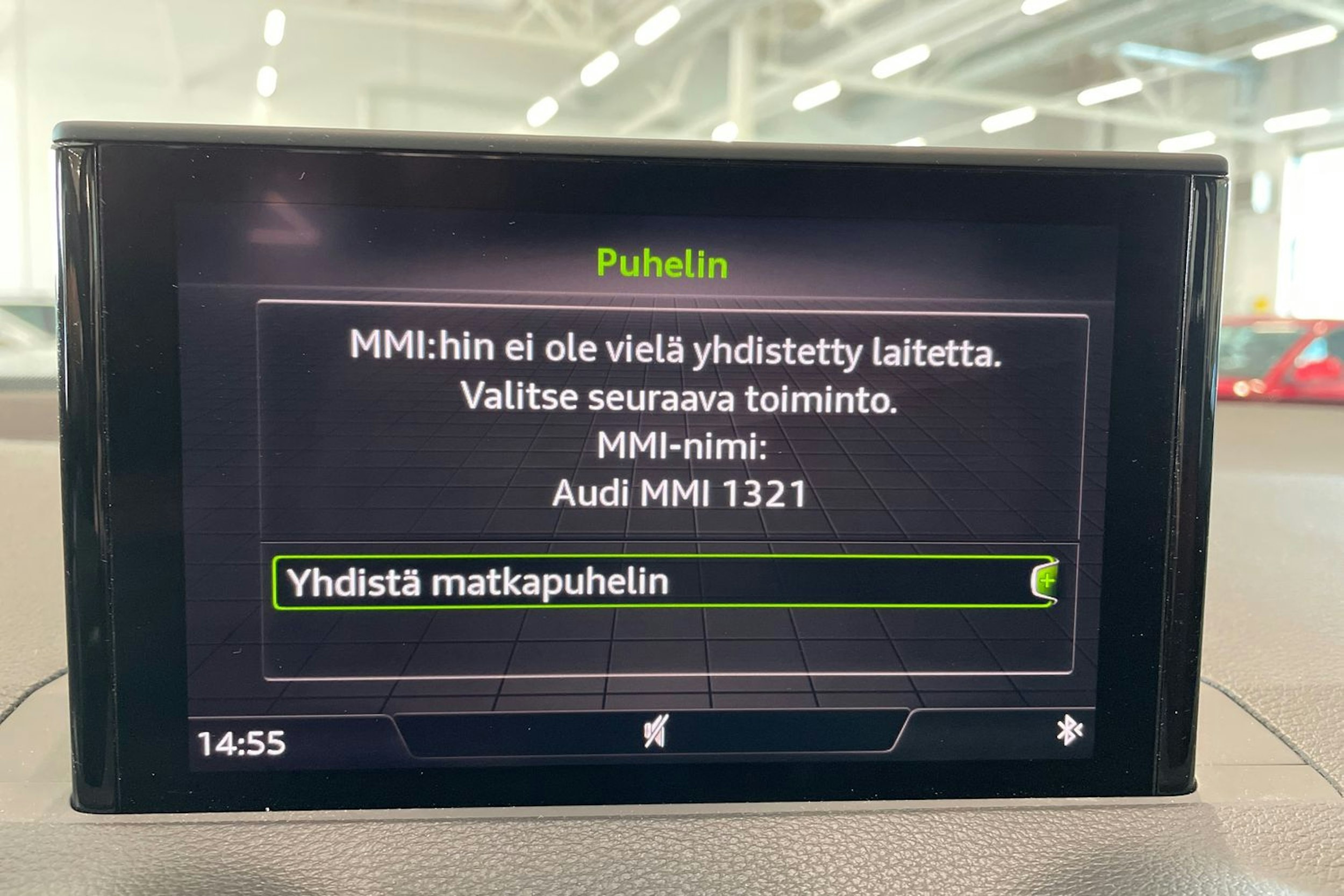 punainen Audi Q2 2019 kuva 22.