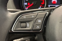 sininen Audi Q2 2019 kuva 15.